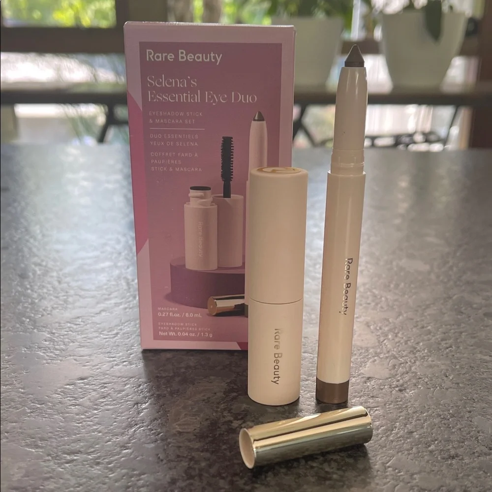 Rare Beauty Selena’s Essential Eye Duo eyeshadow deep golden olive+ mascara